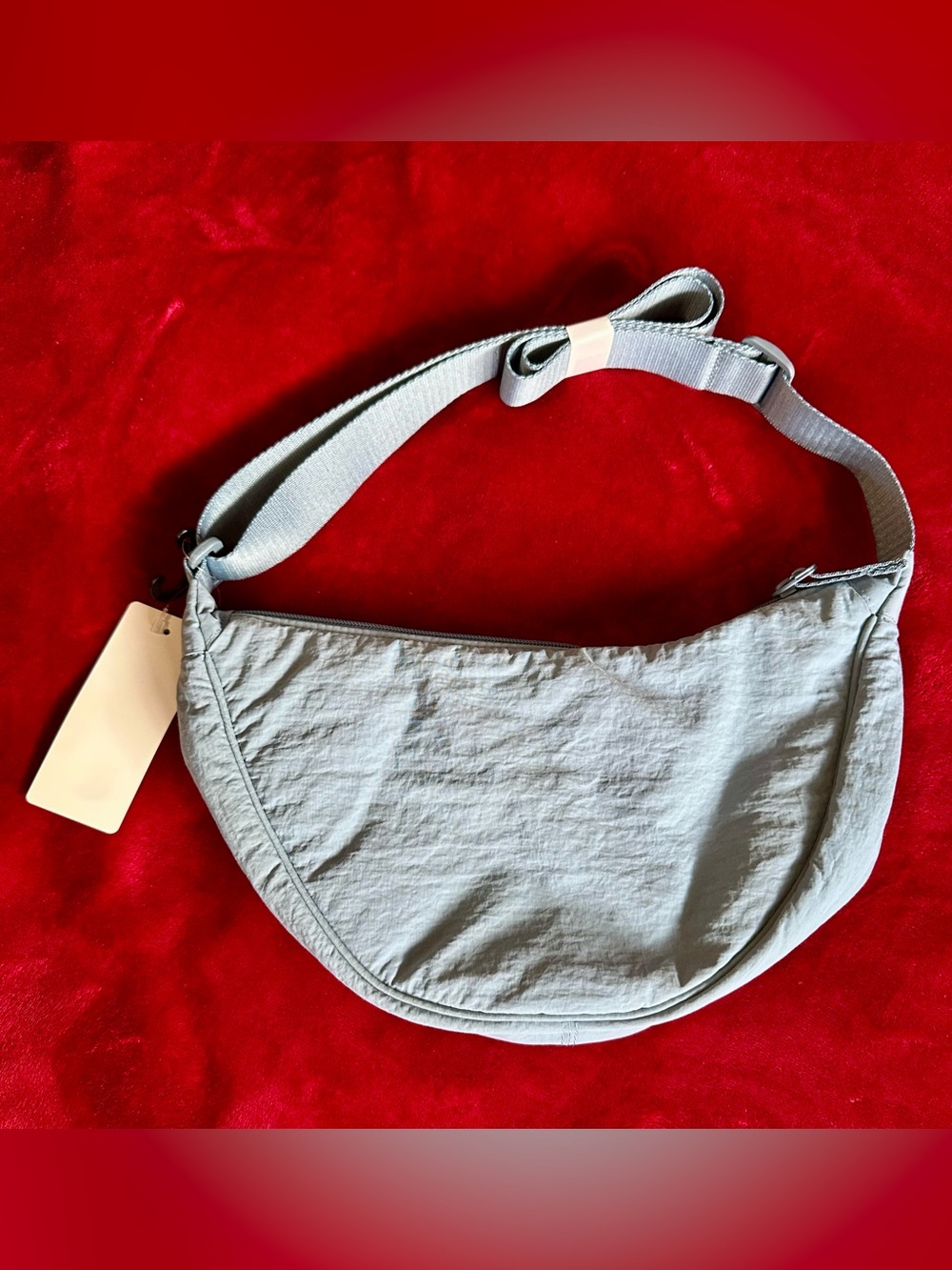 Uniqlo Women Round Mini Shoulder Bag in Blue - Picture 3 of 6